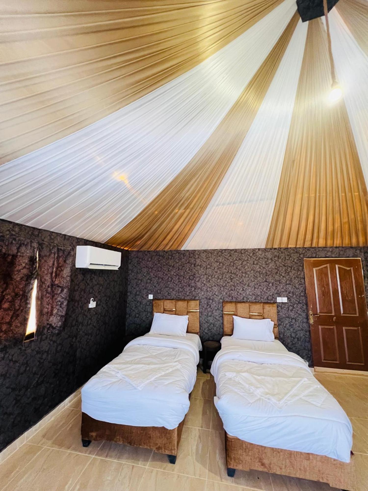 Abdullah Luxury Camp Leilighet Wadi Rum Eksteriør bilde
